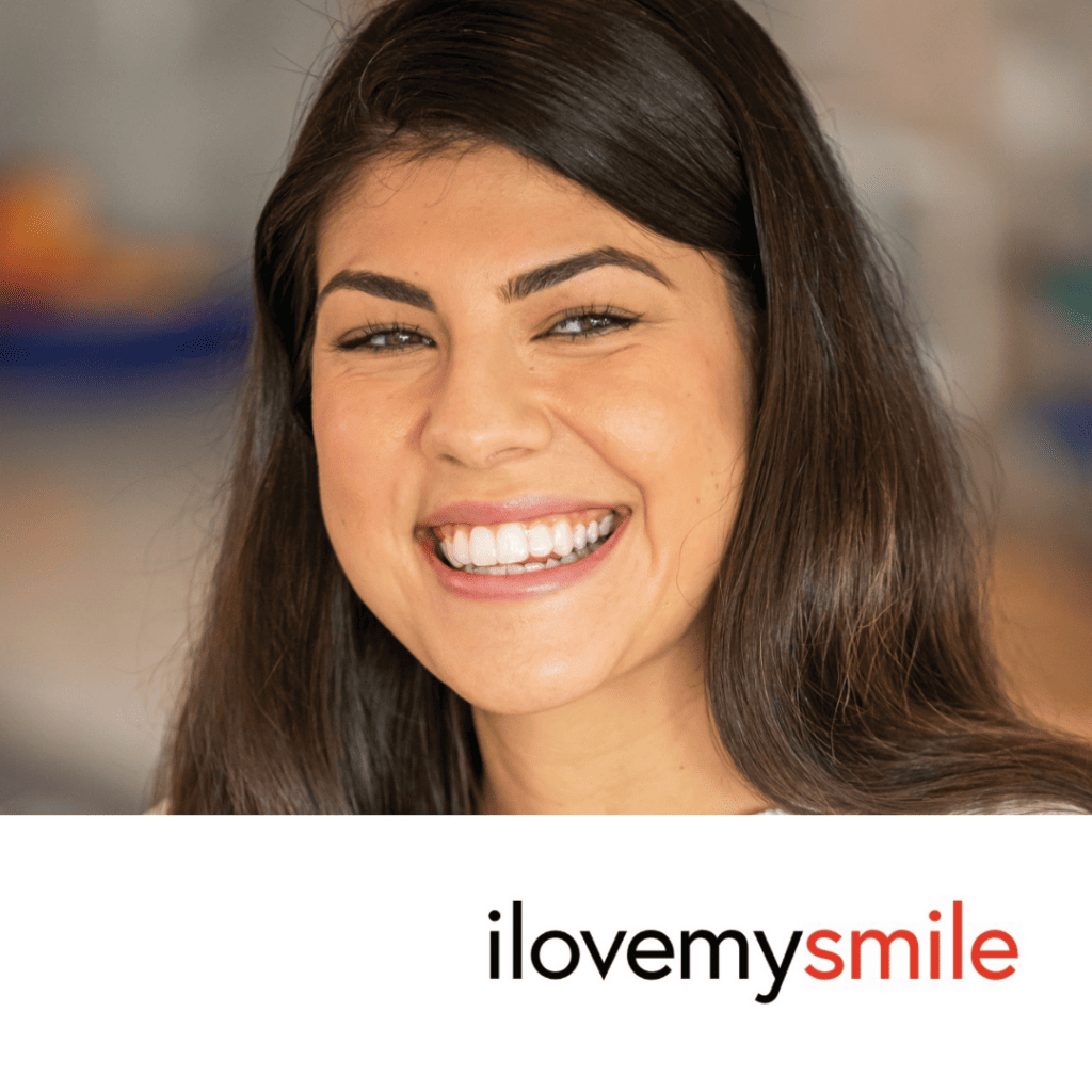Invisalign Lächeln, Kostenübernahme Zahnspange Erwachsener