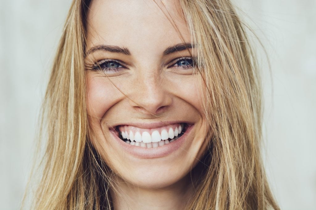 Lächeln - Zahnfleischrückgang, Für wen ist Invisalign geeignet?